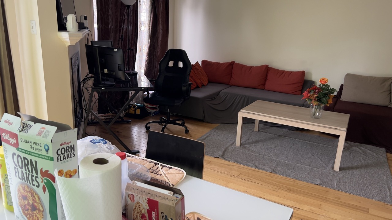 Photo of Livingroom in Ottawa Division