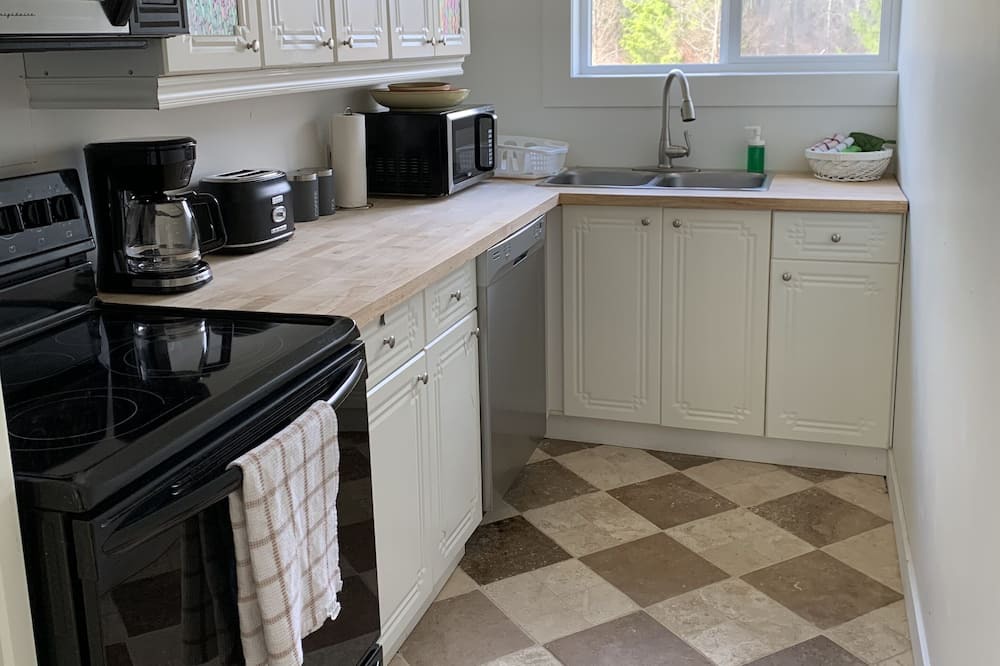 Photo of Kitchen in Port Alberni