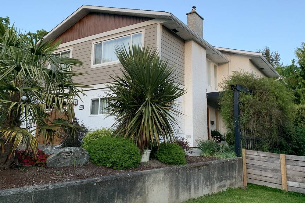 Photo of Others in Saanich East