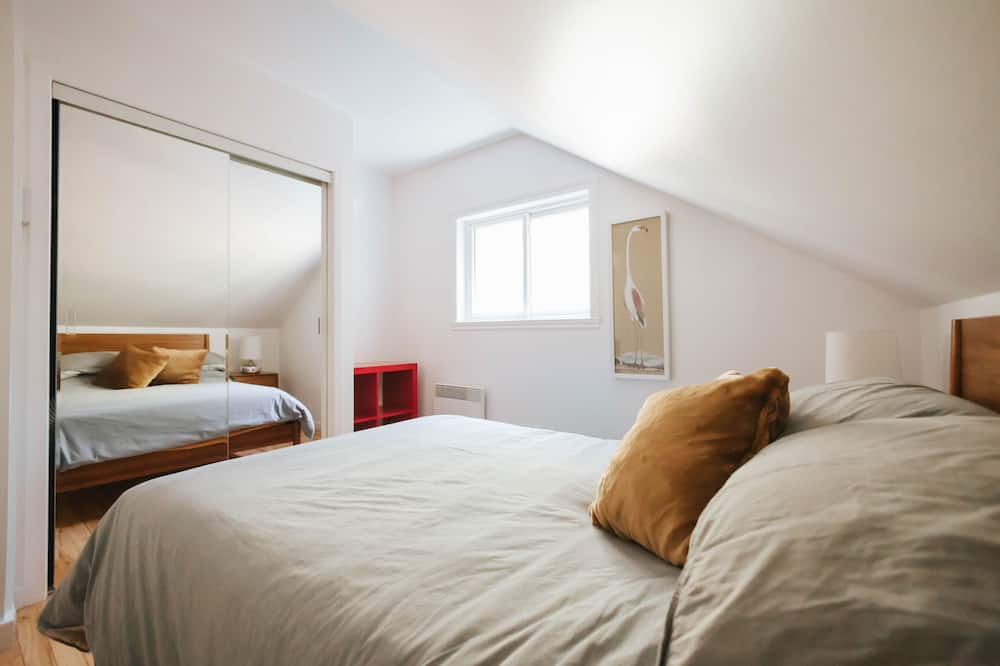 Photo of Bedroom in Magog