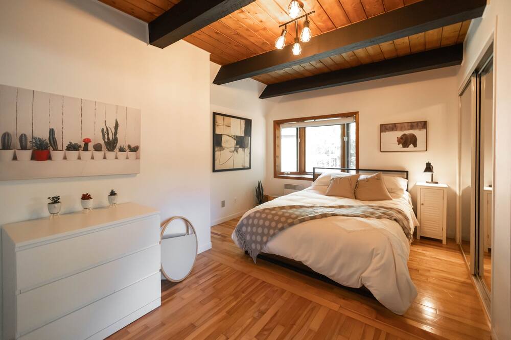 Photo of Bedroom in Magog
