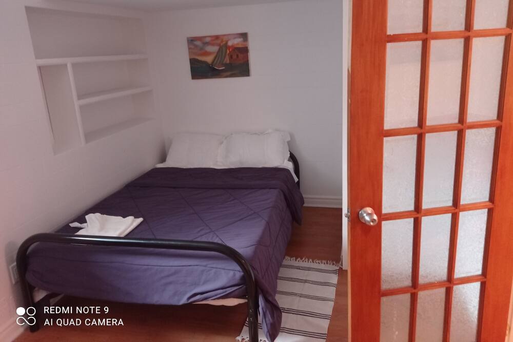 Photo of Bedroom in Cote-Saint-Paul
