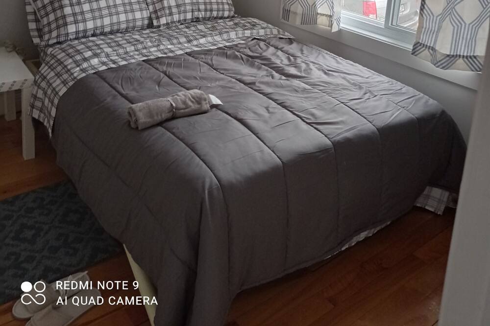 Photo of Bedroom in Cote-Saint-Paul