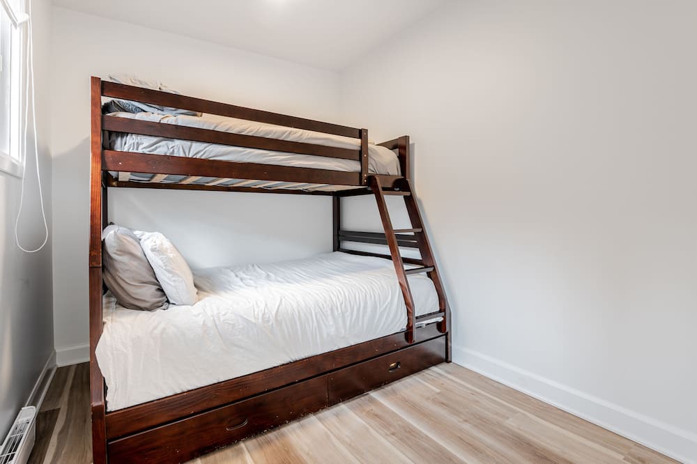 Photo of Bedroom in Saint Zenon
