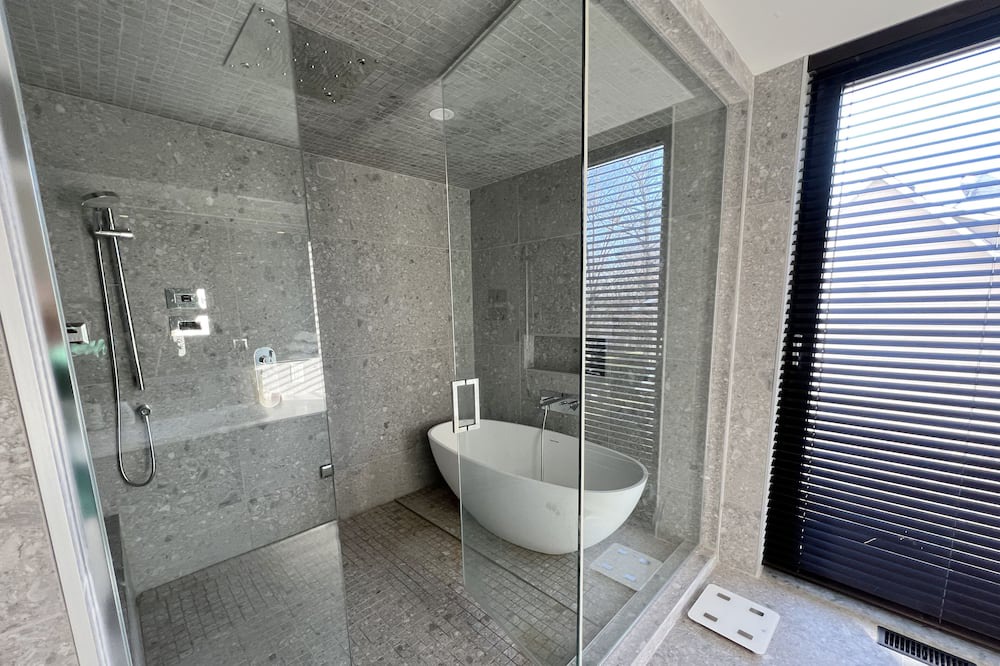 Photo of Bathroom in La Vallee-du-Richelieu Regional County Municipality