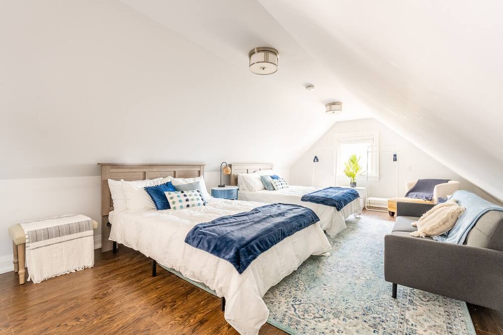 Photo of Bedroom in The Beaches