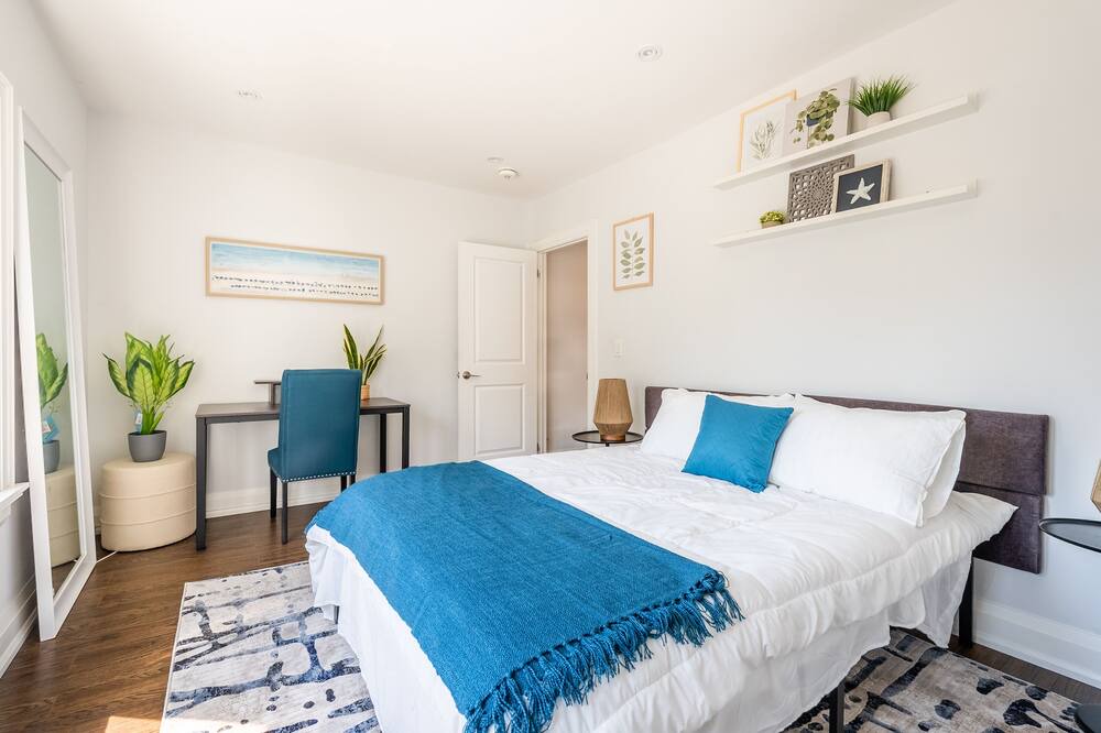 Photo of Bedroom in The Beaches