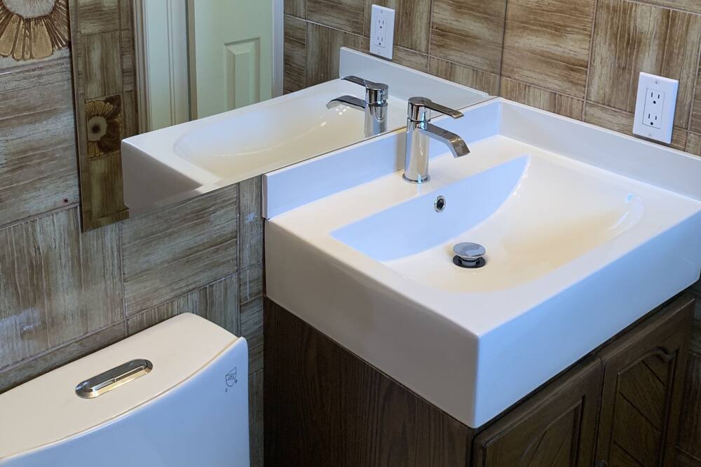 Photo of Bathroom in Rathwood