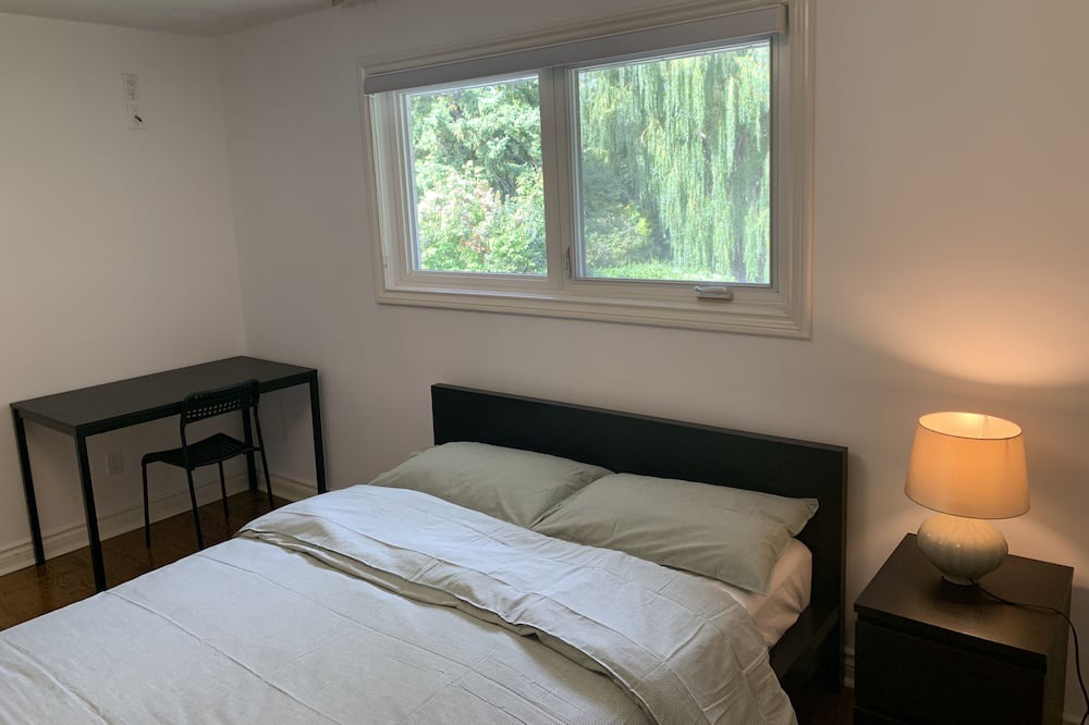 Photo of Bedroom in Rathwood