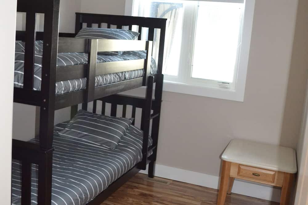 Photo of Bedroom in Rochon Sands