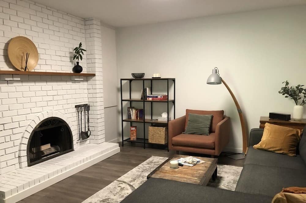 Photo of Livingroom in Coquitlam