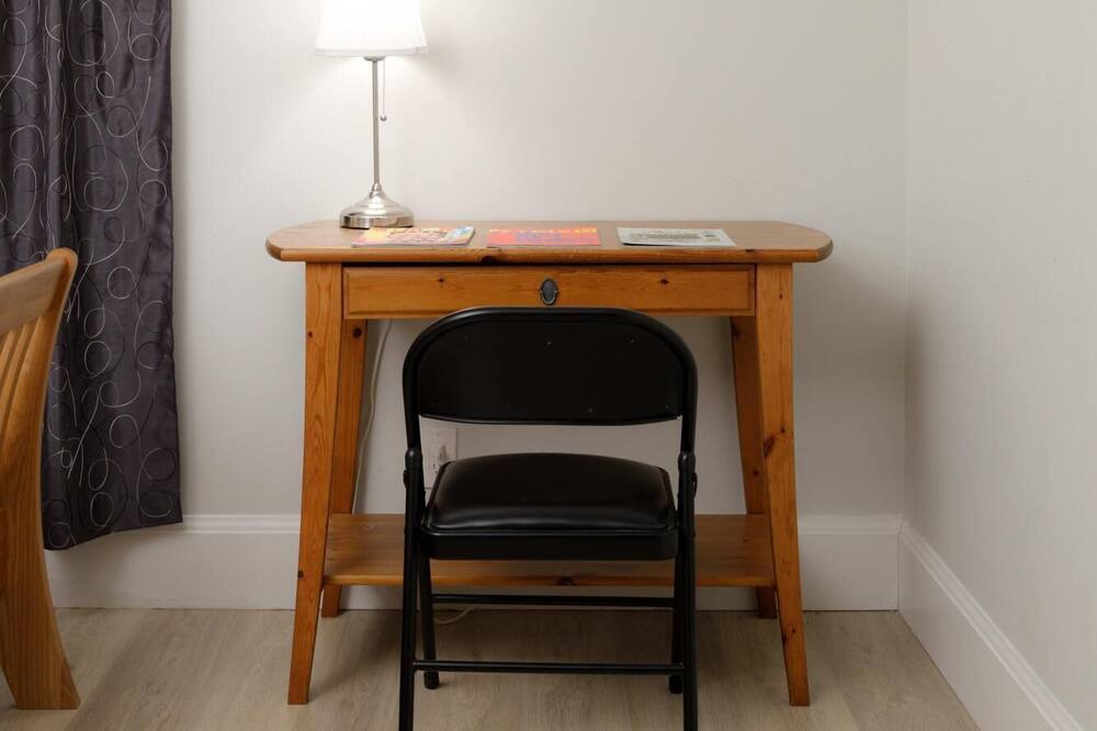 Photo of Bedroom in District of North Vancouver