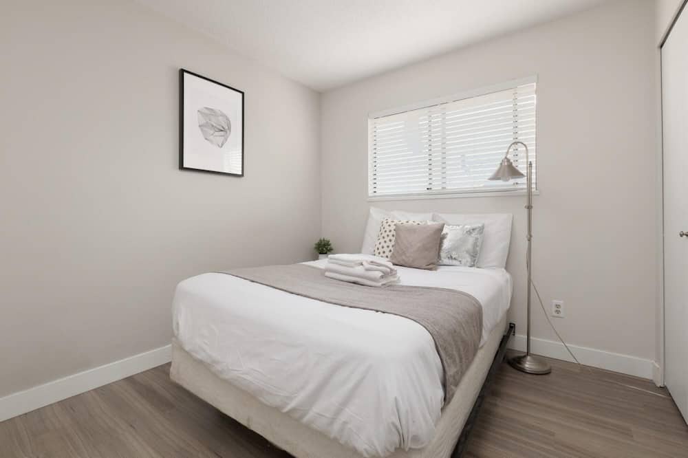 Photo of Bedroom in Riley Park