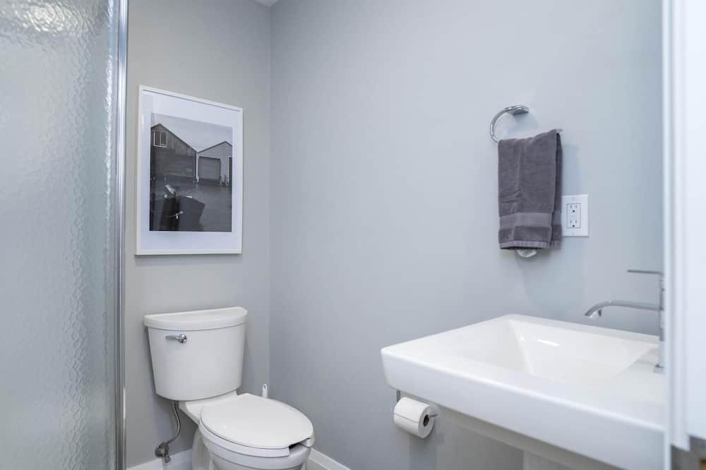 Photo of Bathroom in Long Point