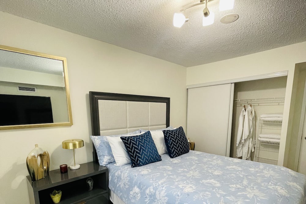 Photo of Bedroom in Wallace Emerson