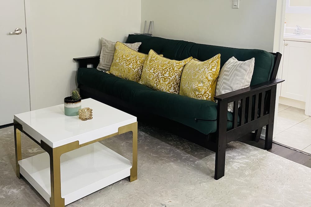 Photo of Livingroom in Wallace Emerson