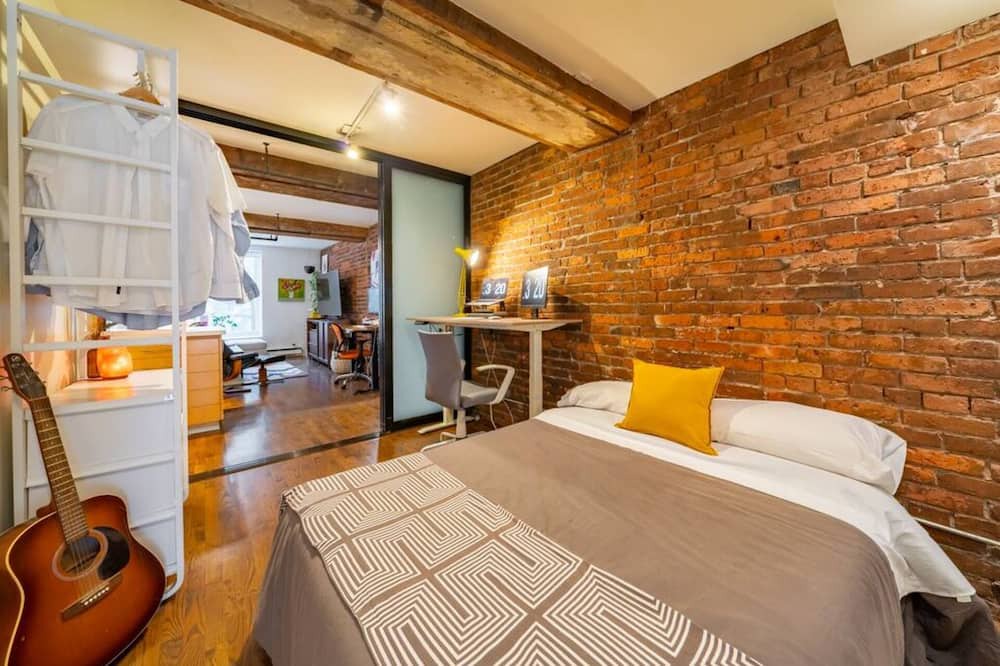 Photo of Bedroom in Gastown