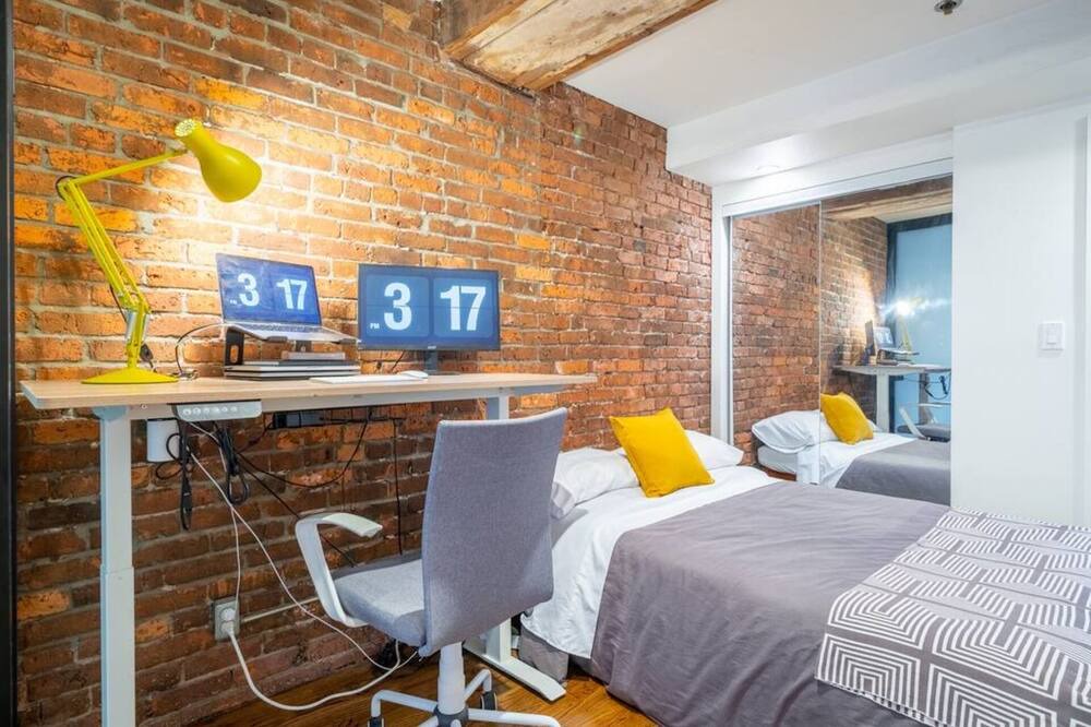 Photo of Bedroom in Gastown