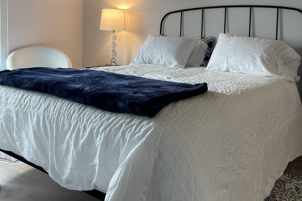 Photo of Bedroom in Pointe-Saint-Charles
