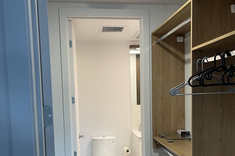 Photo of Bathroom in Pointe-Saint-Charles