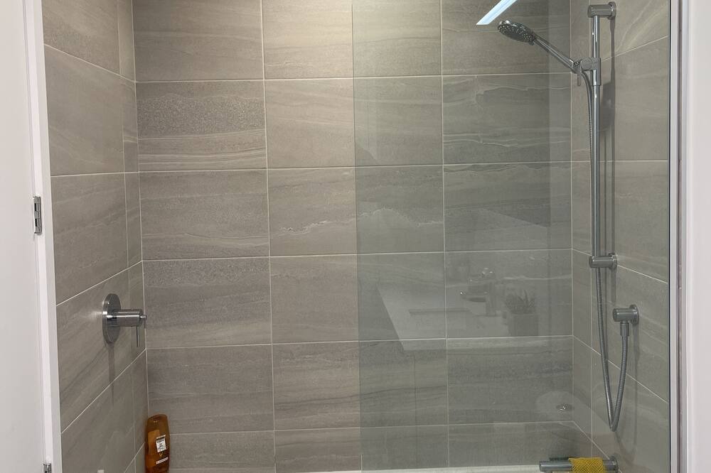 Photo of Bathroom in Pointe-Saint-Charles