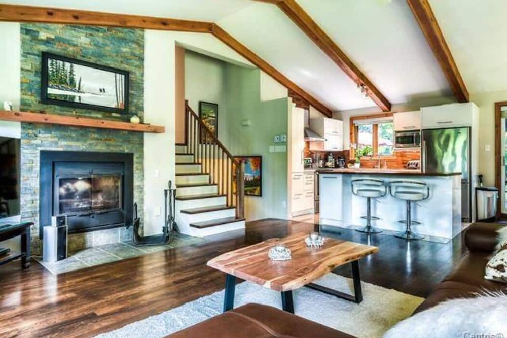 Photo of Livingroom in Piedmont