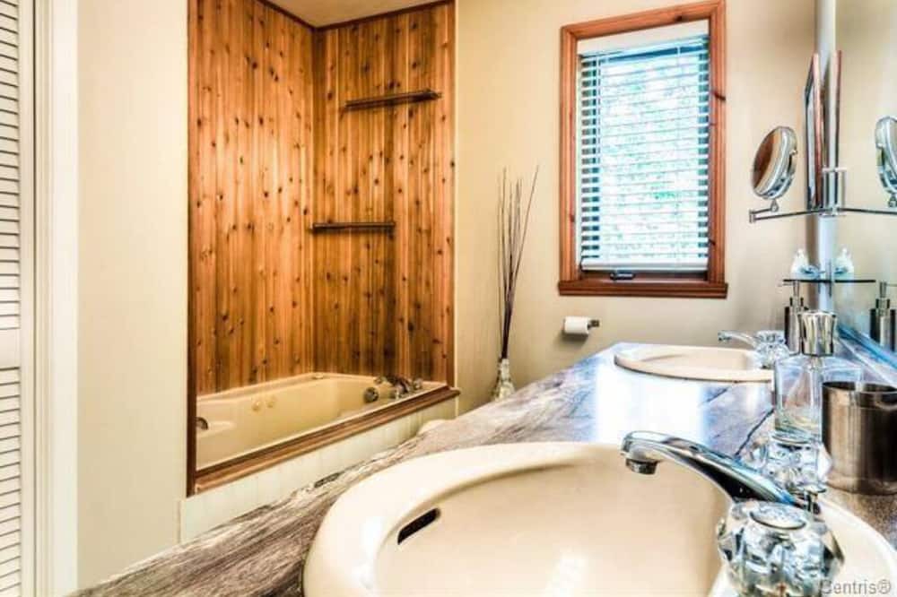 Photo of Bathroom in Piedmont
