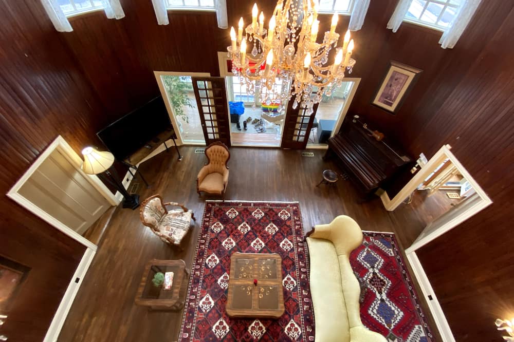 Photo of Livingroom in Orillia