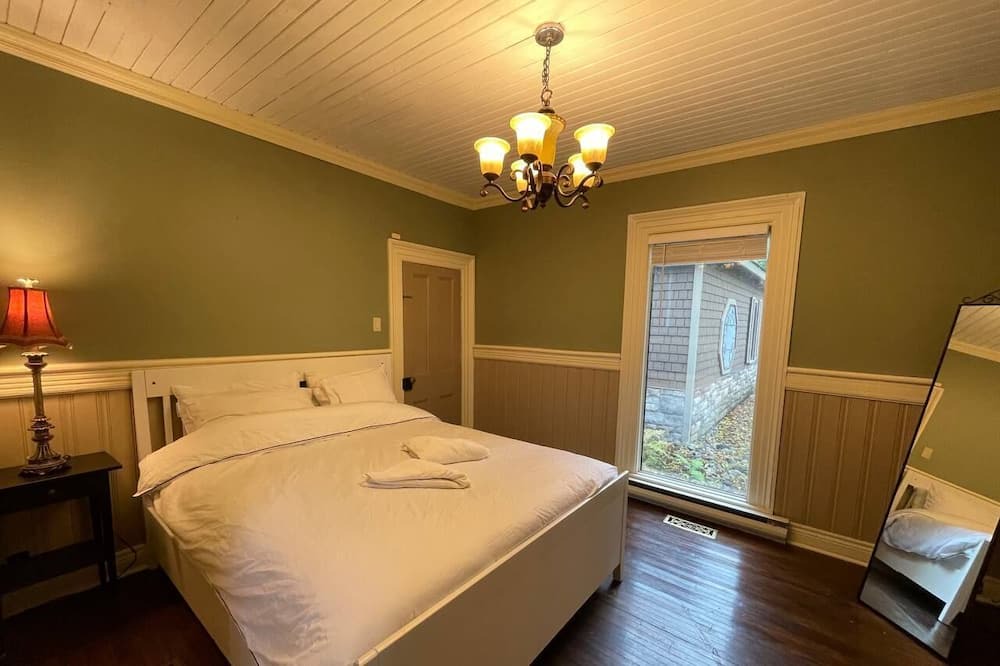 Photo of Bedroom in Orillia