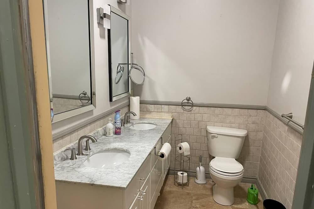 Photo of Bathroom in Orillia
