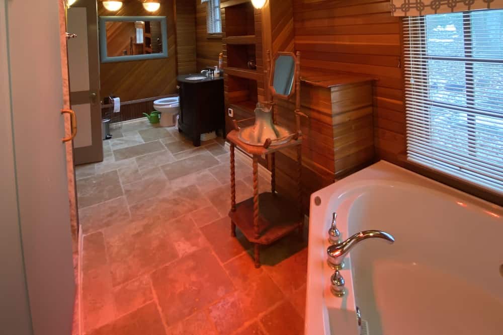 Photo of Bathroom in Orillia