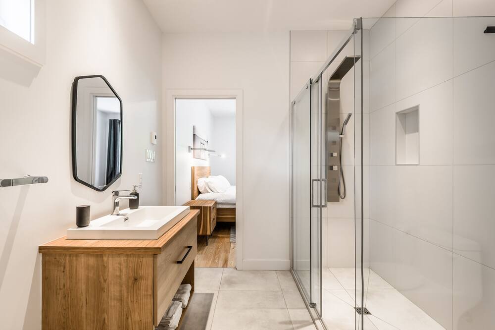 Photo of Bathroom in Magog