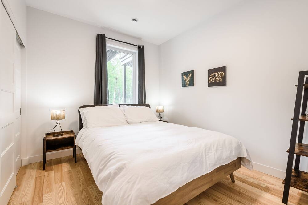 Photo of Bedroom in Magog