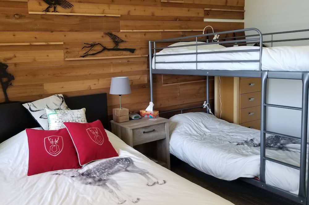 Photo of Bedroom in Minden Hills