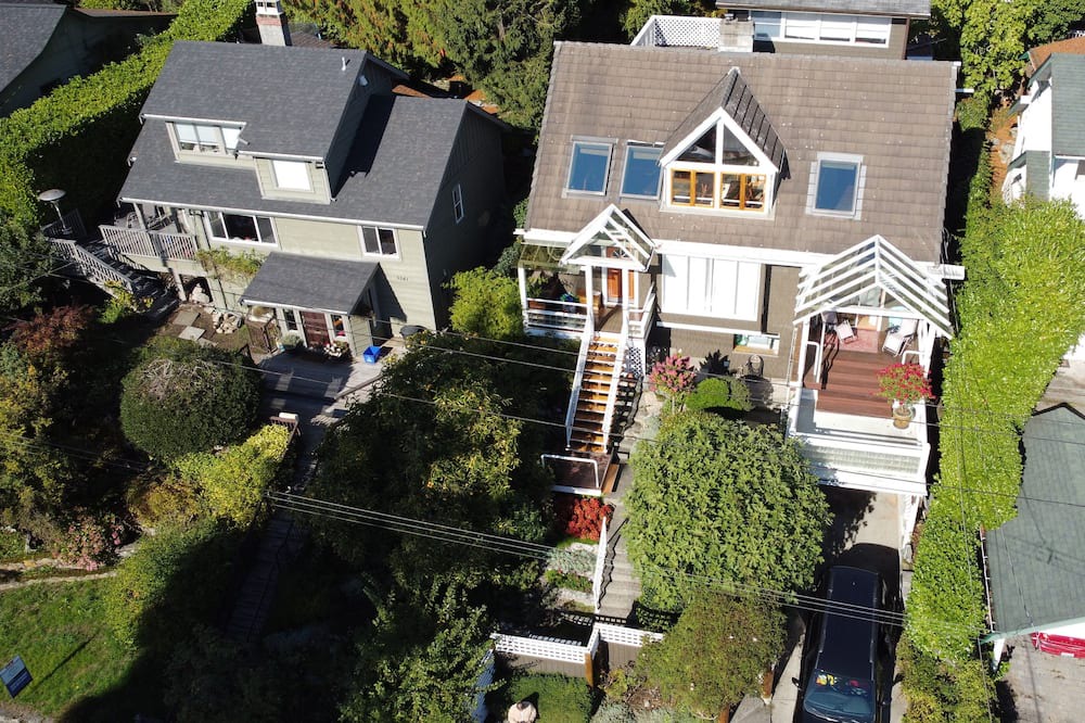 Photo of Outdoor in West Vancouver