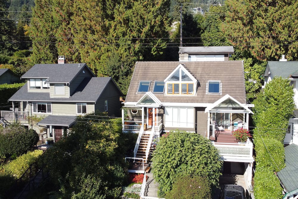 Photo of Outdoor in West Vancouver