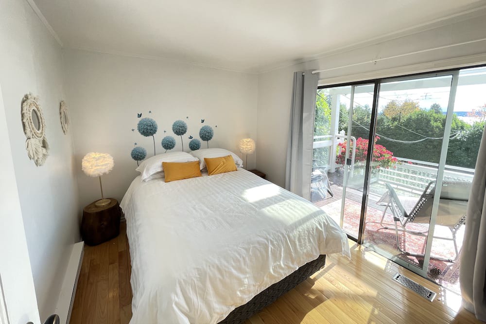 Photo of Bedroom in West Vancouver