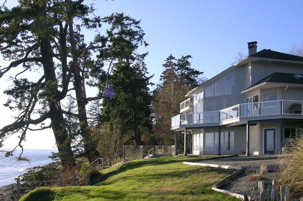 Photo of Outdoor in Otter Point