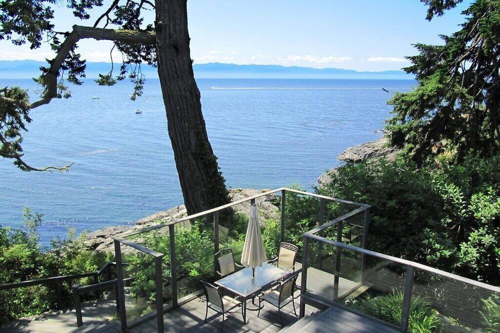 Photo of Patio Balcony in Otter Point
