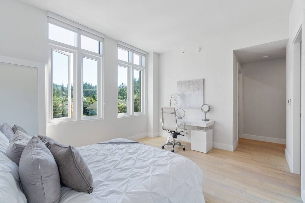 Photo of Bedroom in Horseshoe Bay