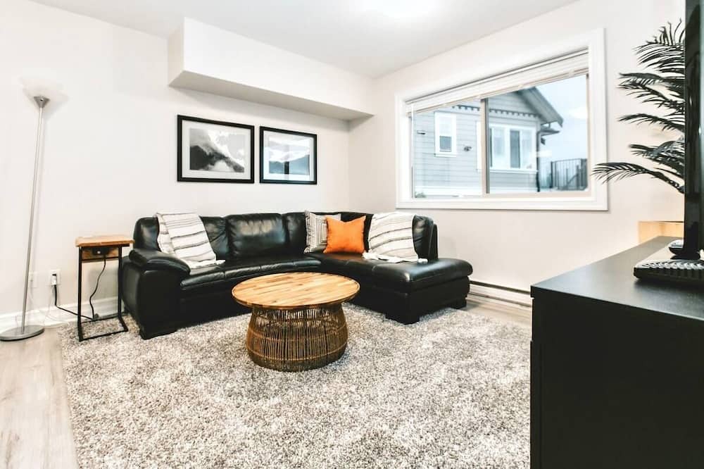 Photo of Livingroom in Bear Mountain Resort