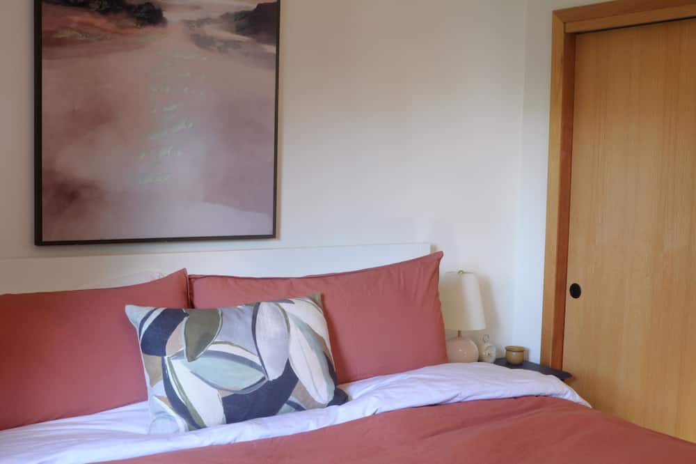 Photo of Bedroom in Division No. 11