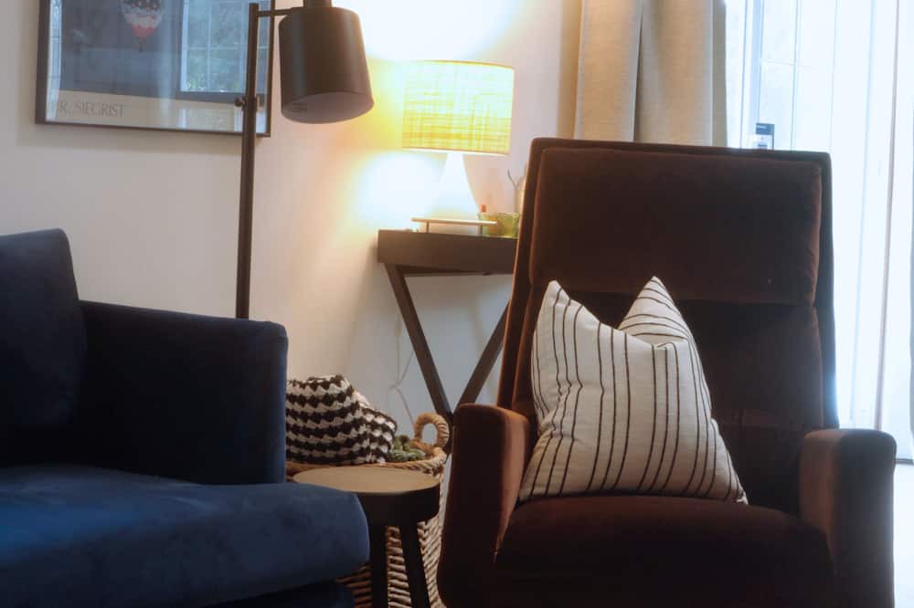 Photo of Livingroom in Division No. 11