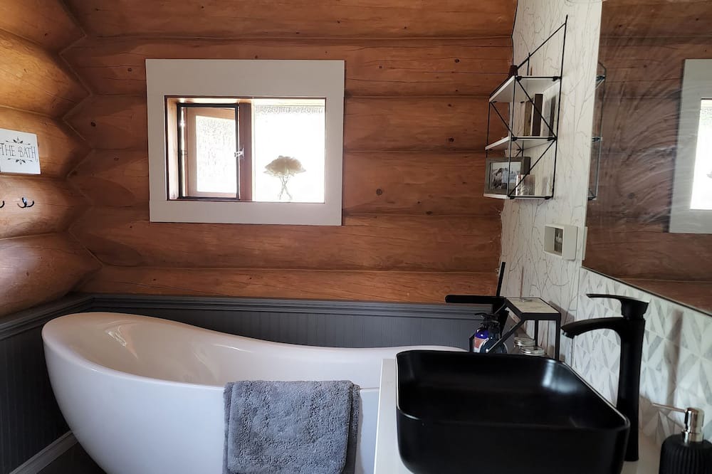 Photo of Bathroom in Blind Bay