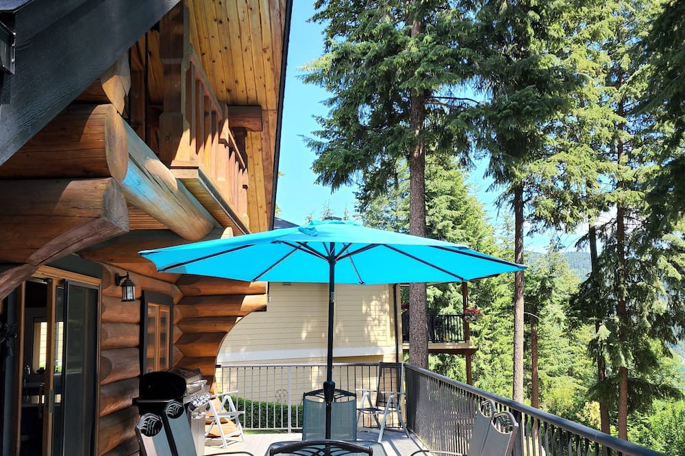 Photo of Patio Balcony in Blind Bay