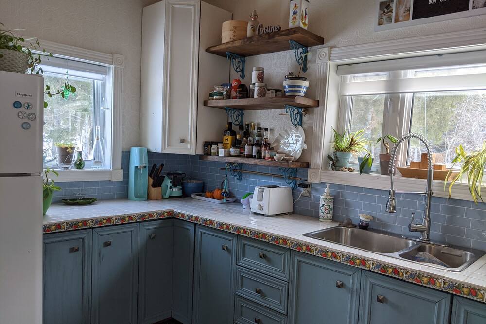 Photo of Kitchen in Sainte-Anne-des-Monts
