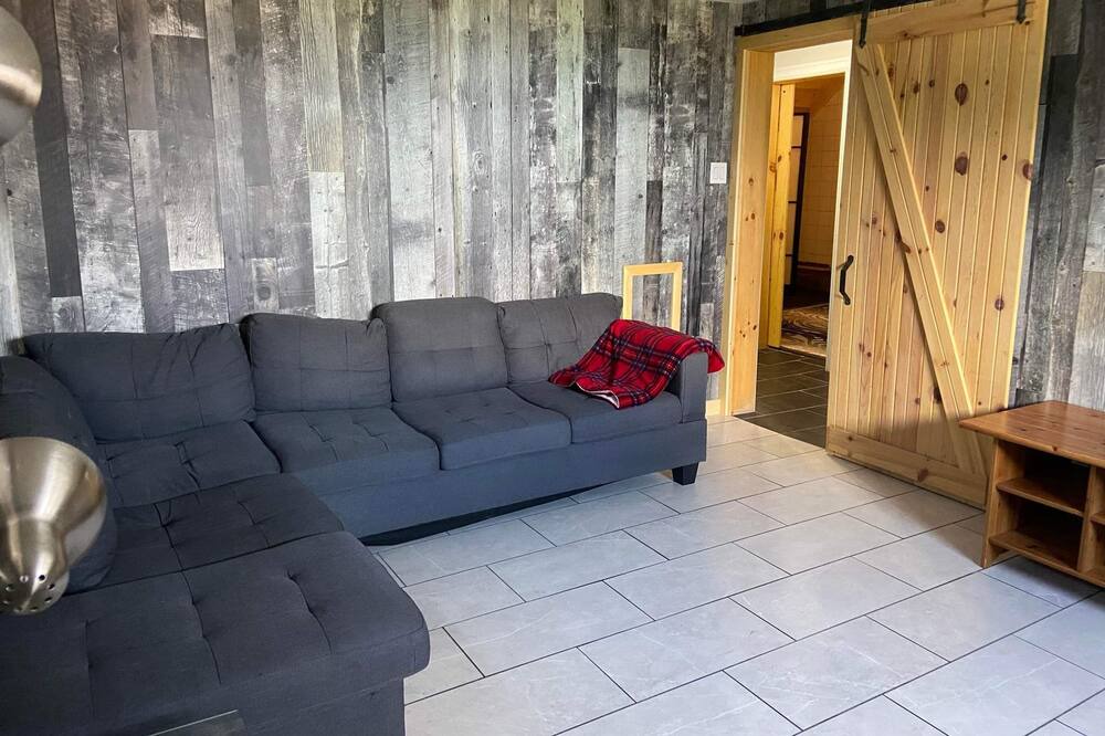 Photo of Livingroom in Saint-Remi-de-Tingwick