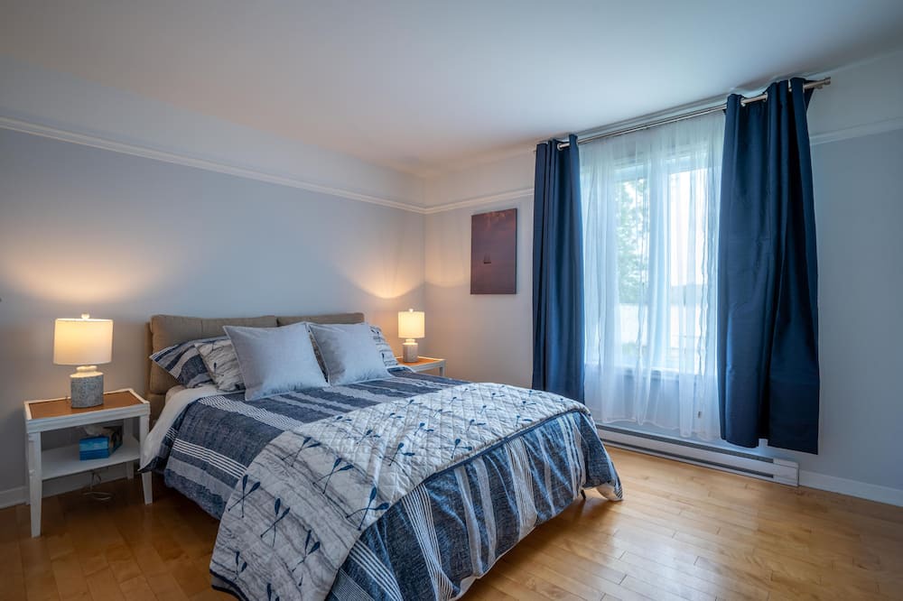 Photo of Bedroom in Saint-Andre-d'Argenteuil