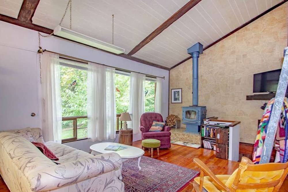 Photo of Livingroom in Huron-Kinloss