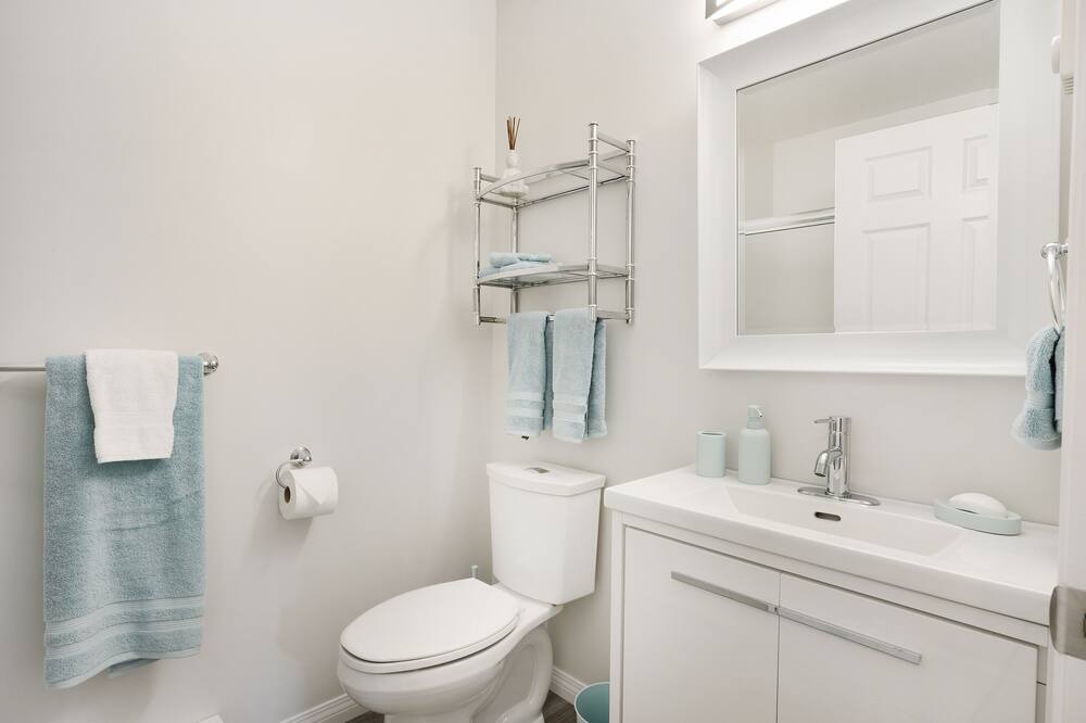Photo of Bathroom in Courtenay